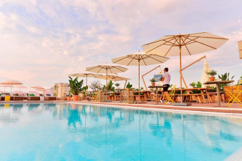 AC Marriott Nice 3.2.jpg